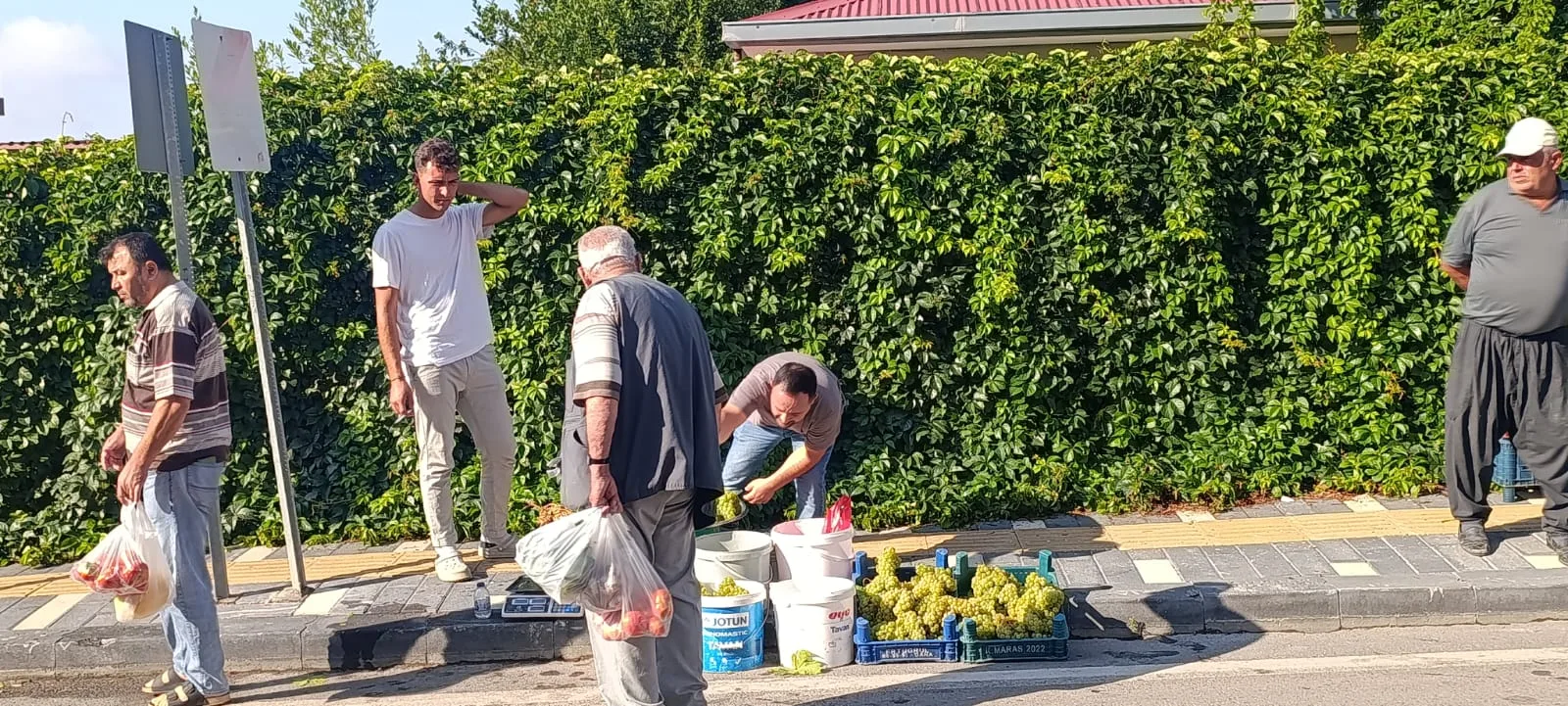 Andırın Köy Pazarı’nda Yaz Sonu Yoğunluğu!