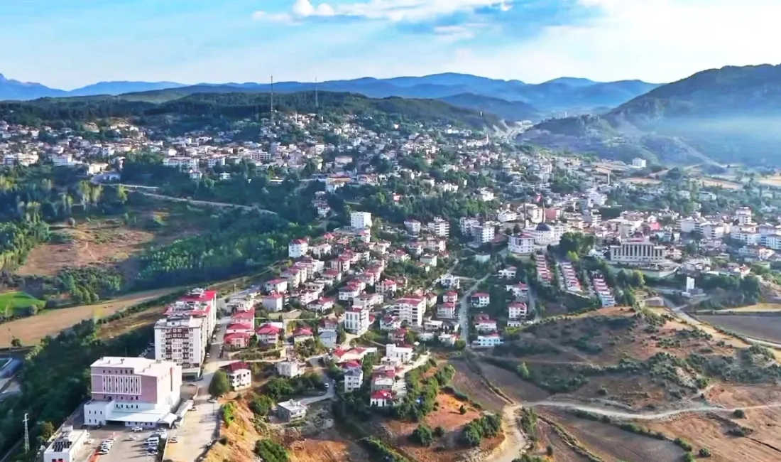 Doğu Akdeniz’in inci süsü Andırın’ın yeni dron görüntüleri görenleri büyüleyecek
