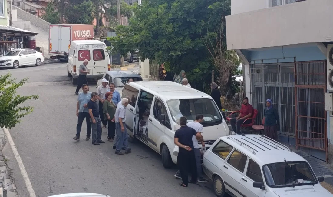 Andırınlı vatandaşlar, Hataylı üreticilerin uygun fiyatla satışa sunduğu ev yapımı