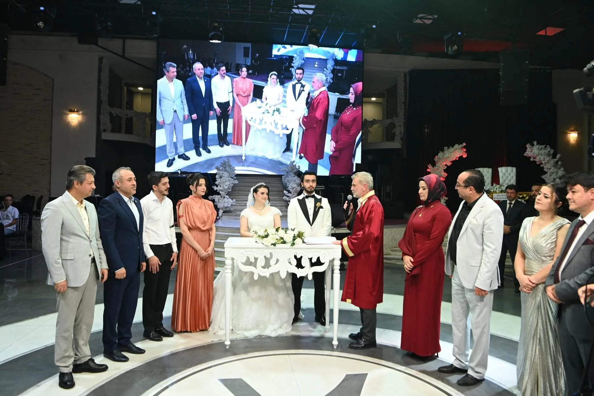 AK Partili Karatutlu Mutluluğa Ortak Oldu!