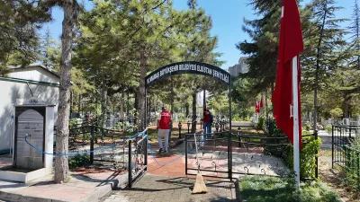 Kahramanmaraş Büyükşehir Belediyesi, Elbistan’daki mezarlıklarda vatandaşların ziyaretlerini daha huzurlu bir