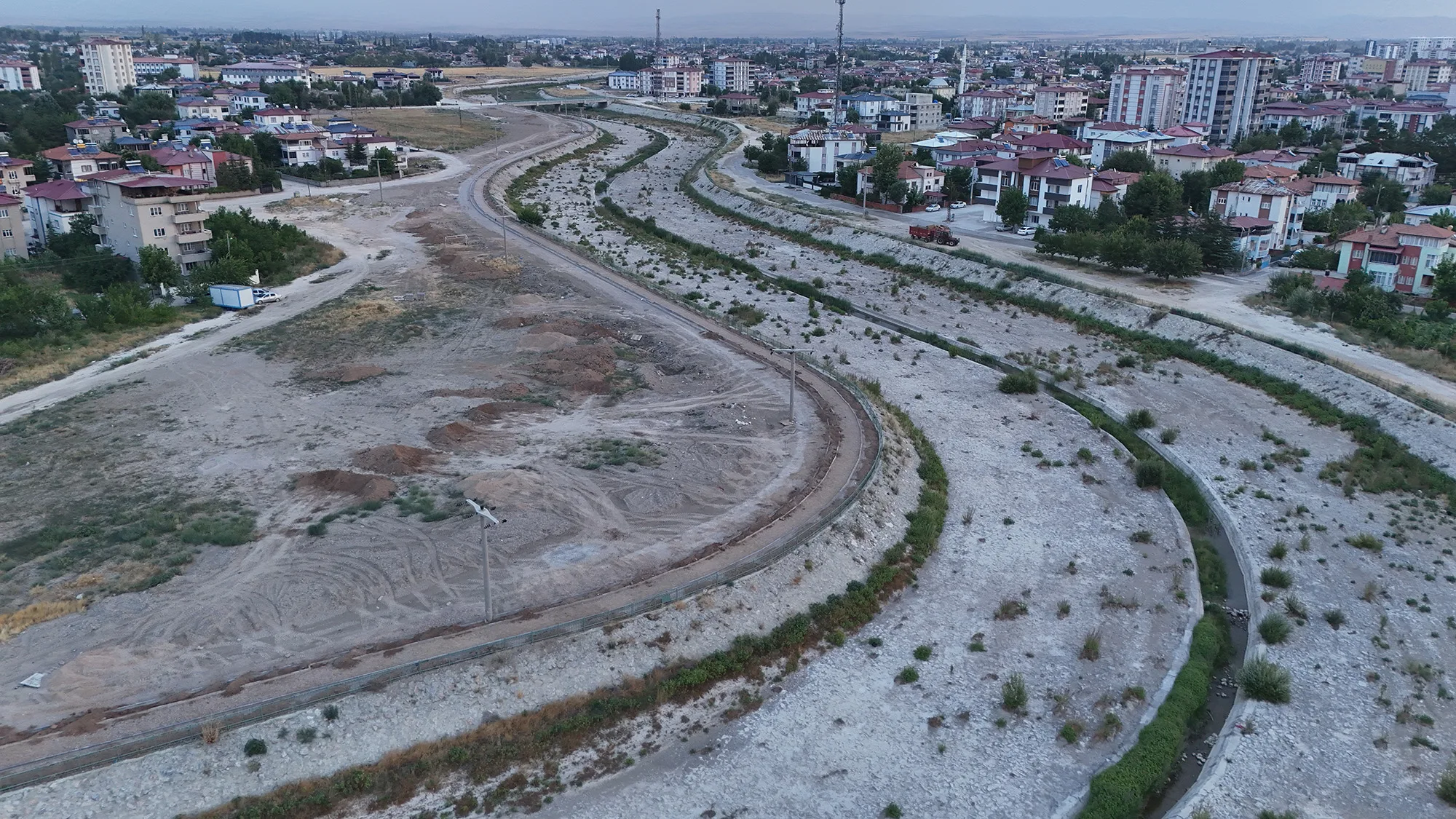 Elbistan Söğütlü Çayı Dönüşüyor!