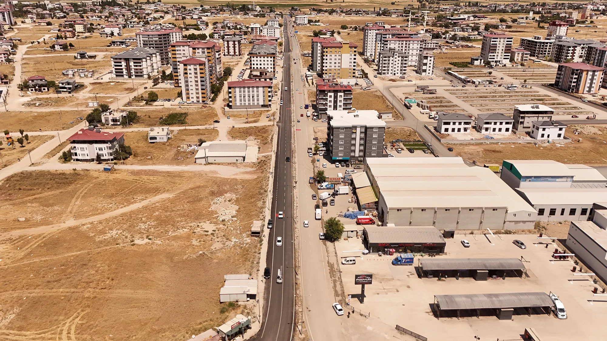 Elbistan’da dev bulvarda asfalt seferberliği