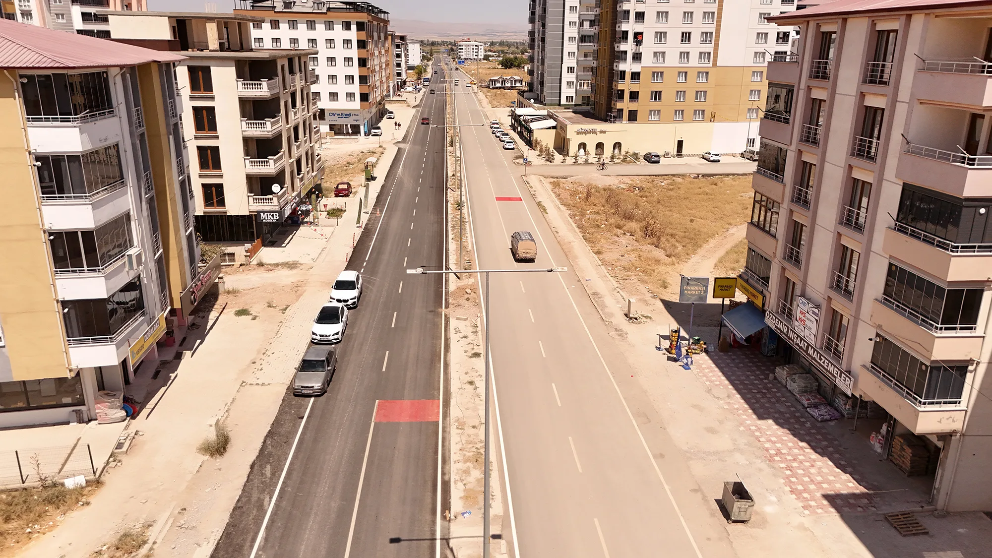 Elbistan’da dev bulvarda asfalt seferberliği