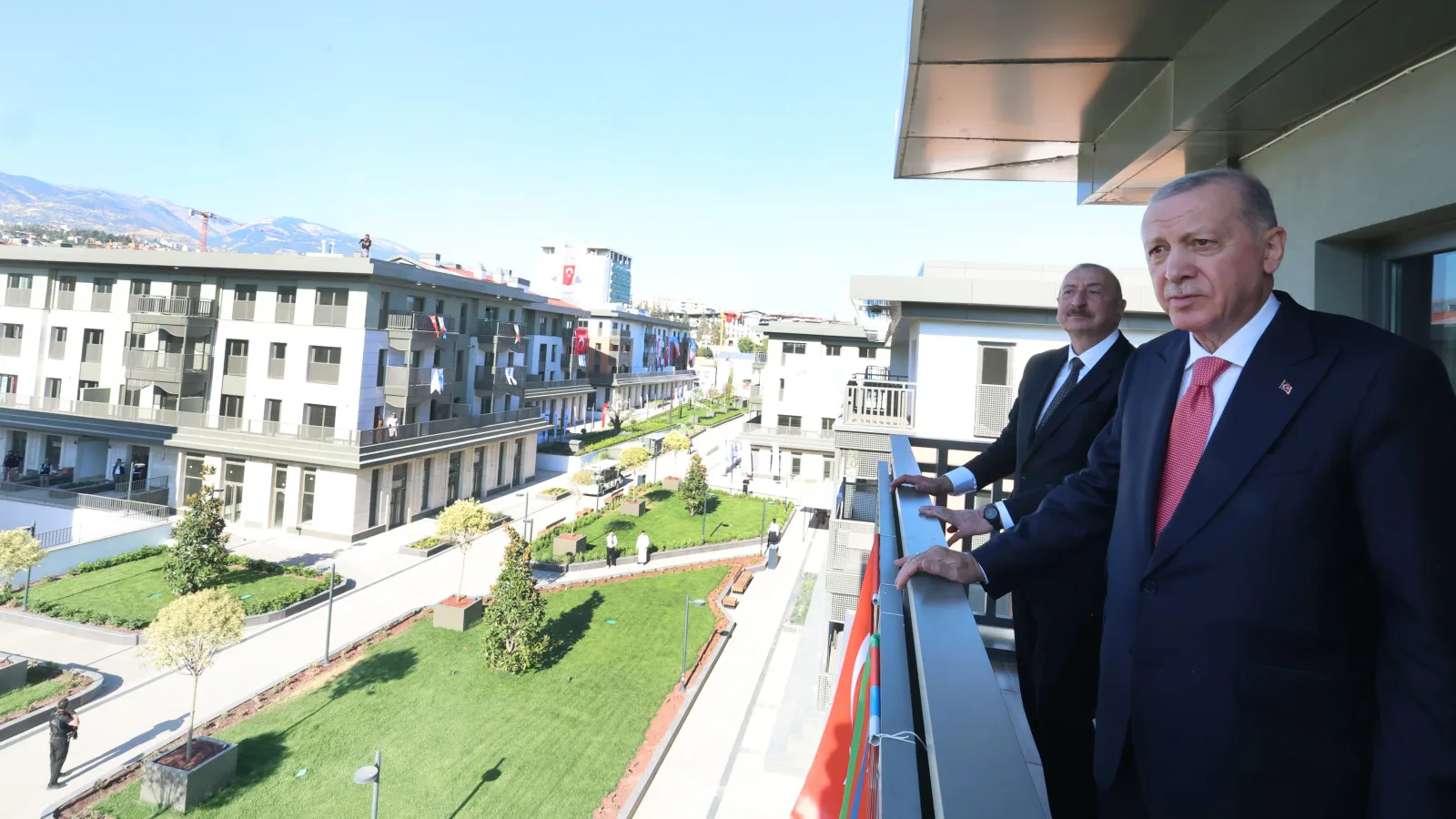 Bakan Kurum: “Kahramanmaraş, Bugün Dünyaya Örnek Bir Yeniden İnşa Başarısı Sergiliyor” Bakan Kurum: “Kahramanmaraş, Bugün Dünyaya Örnek Bir Yeniden İnşa Başarısı Sergiliyor”