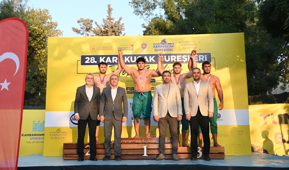 Şehrin köklü geleneği Karakucak Fuar Güreşleri, çeyrek asırlık aranın ardından