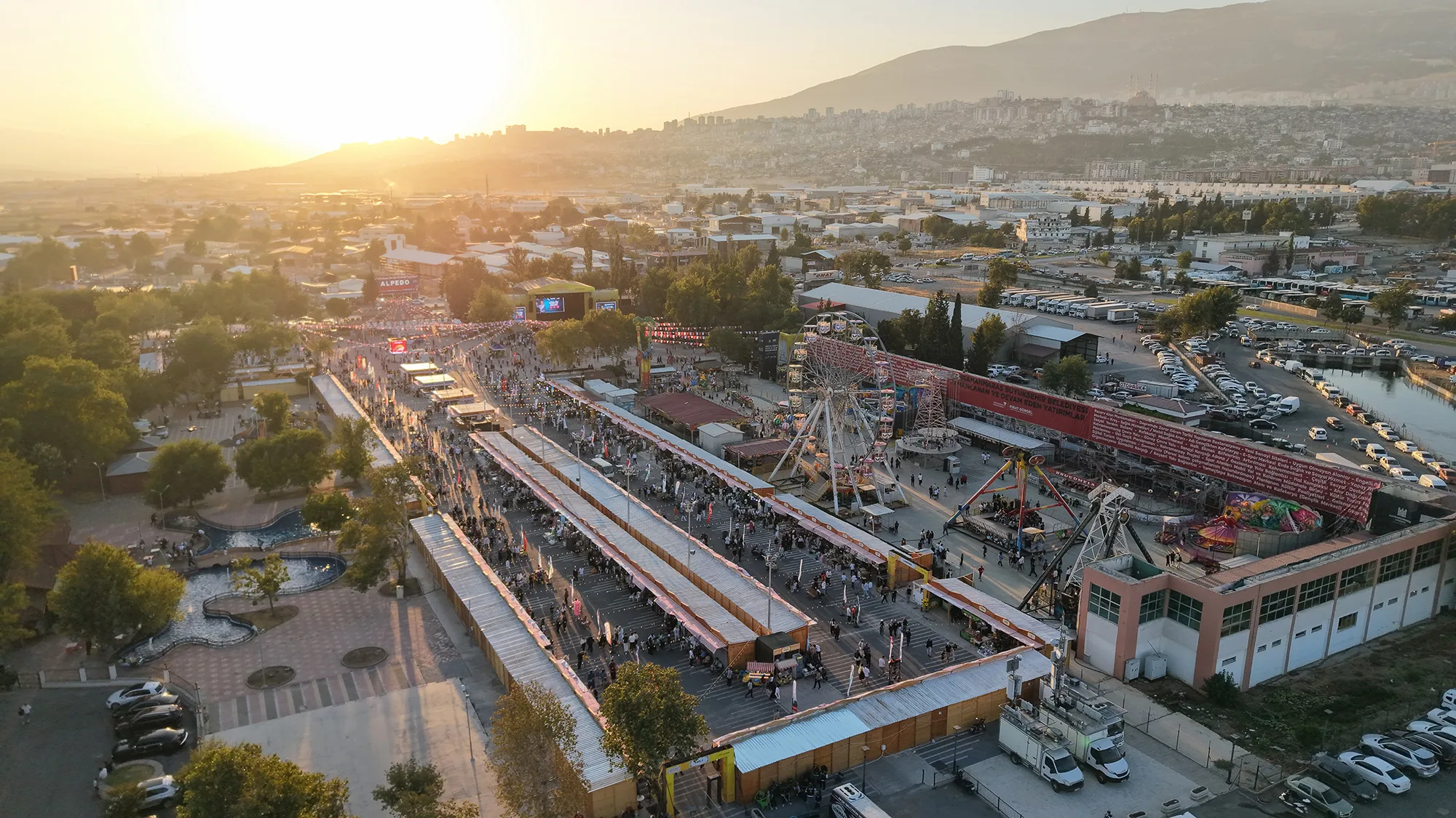 Ağustos Fuarı Esnafa Can Suyu Oldu!