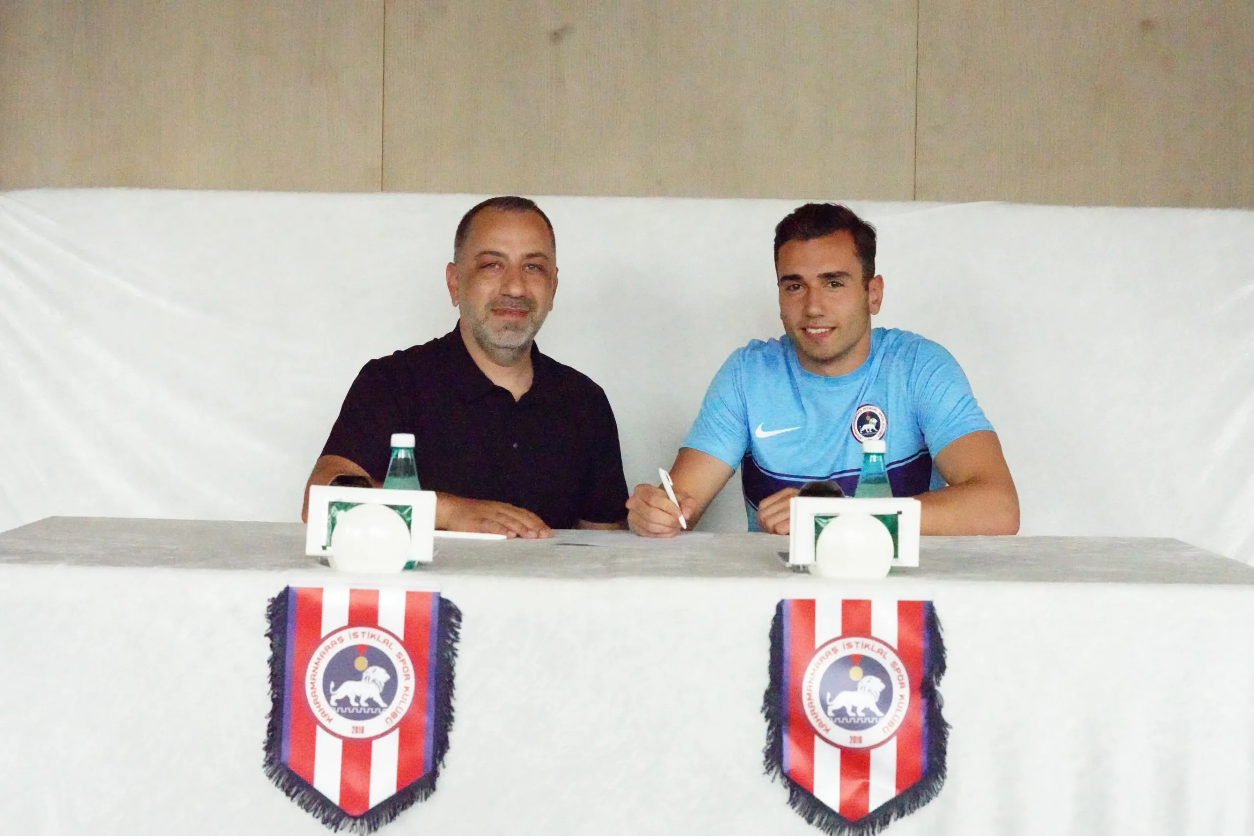 Kahramanmaraş İstiklalspor, 10 numara mevkisini genç yetenekle güçlendirdi. İstiklalspor, son