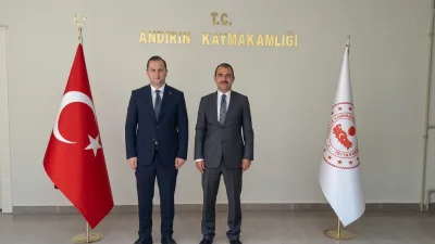 Kadirli Kaymakamı Erdinç Dolu, Andırın Kaymakamı Ömer Bulut’a hayırlı olsun