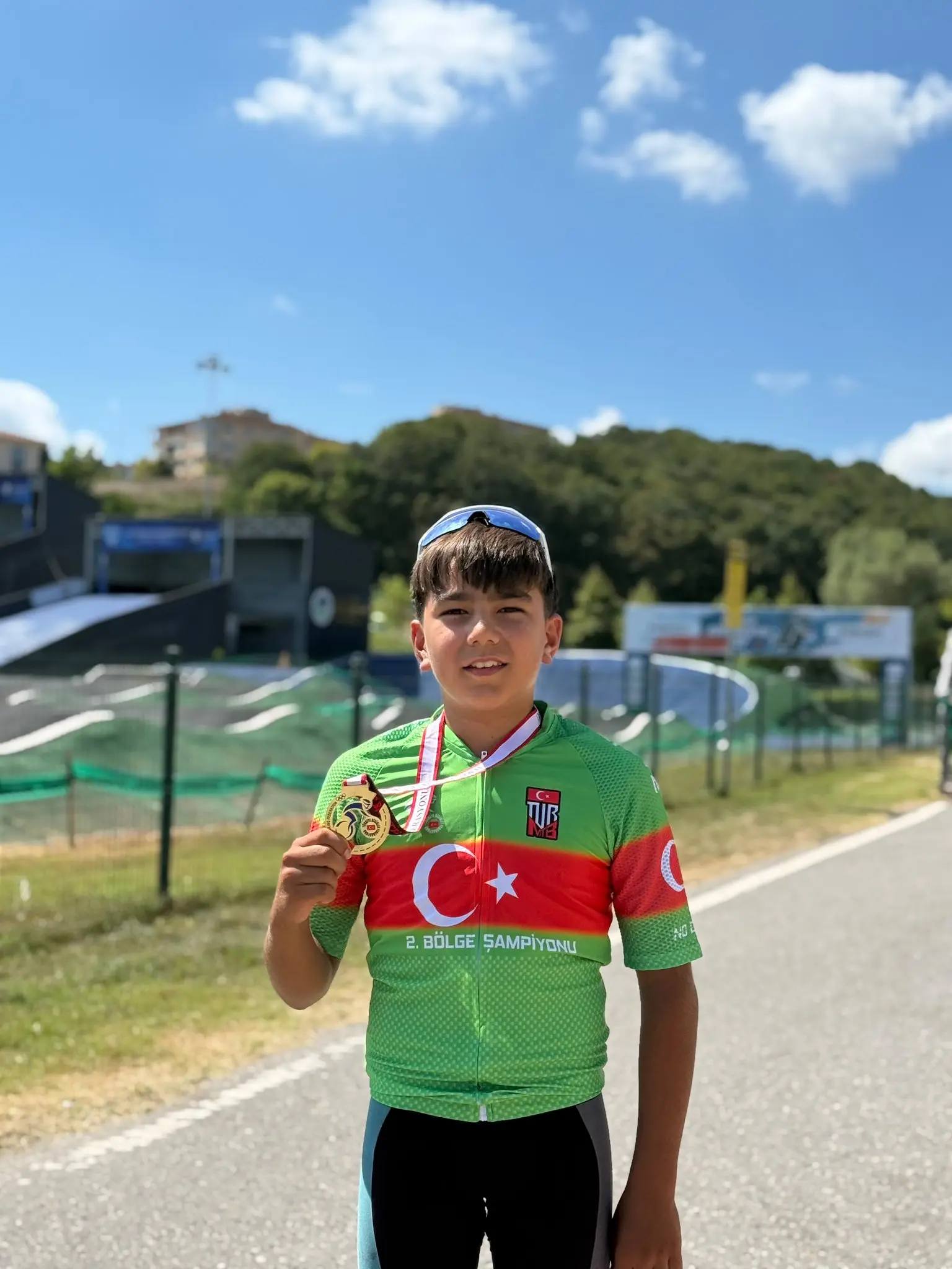 Kahramanmaraşlı genç bisikletçiler sakarya’da kürsüye çıktı