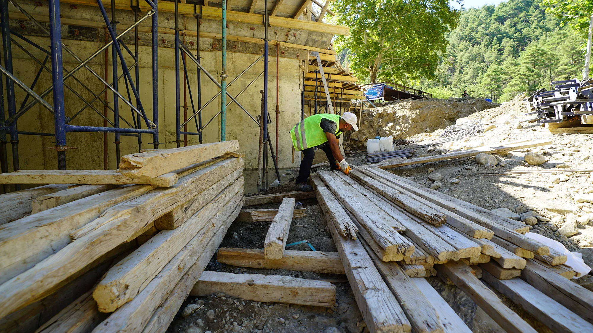 Andırın’a 10 milyonluk dev köprü!