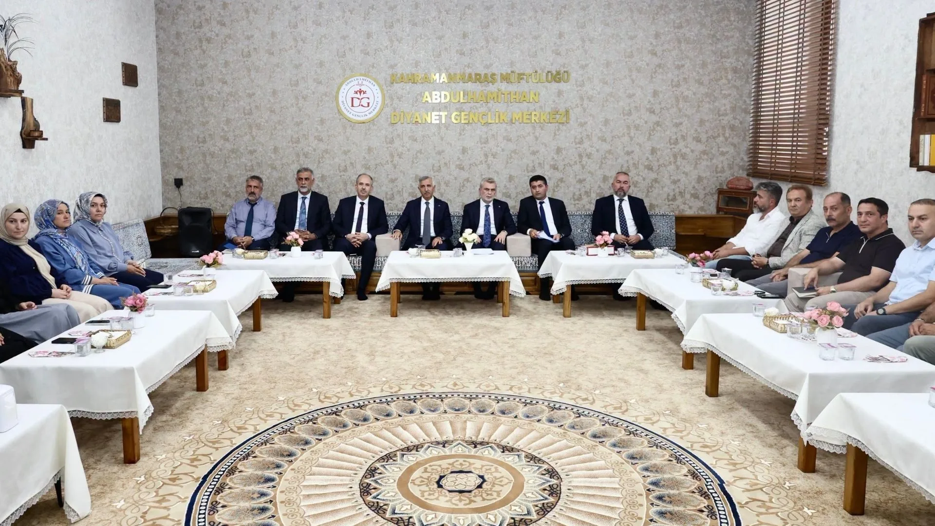 Vali Ünlüer Acılı Aileler ile Buluştu