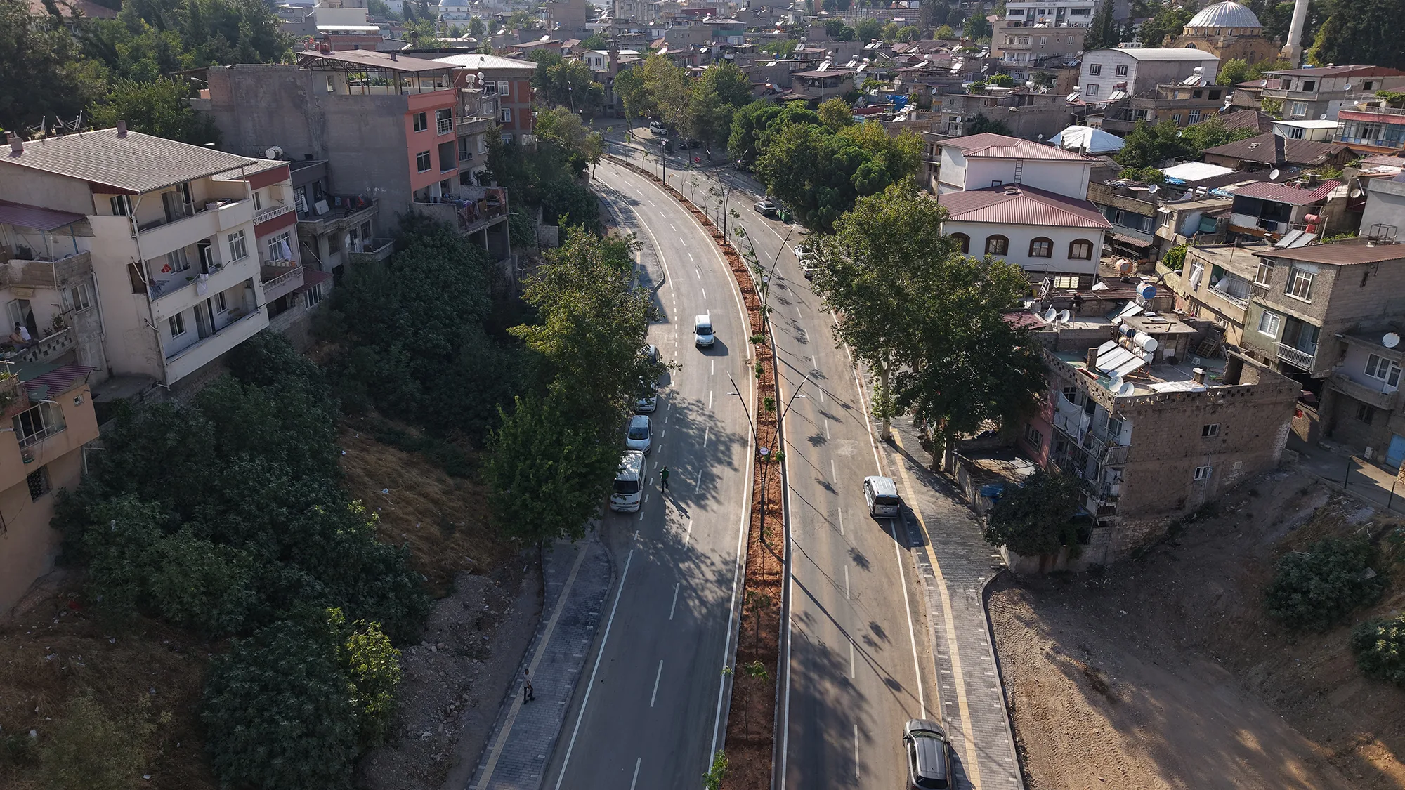 Nursultan Nazarbayev Bulvarı Baştan Aşağı Yenilendi