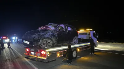 Otomobilin şarampole devrildiği kazada 1 kişi öldü, 3 kişi yaralandı.