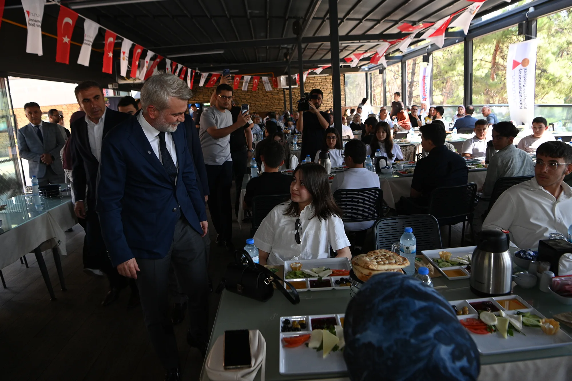 Gençlere Pusula Olacak Dev Eğitim Hamlesi: Bin Öğrenciye Ücretsiz Kurs!