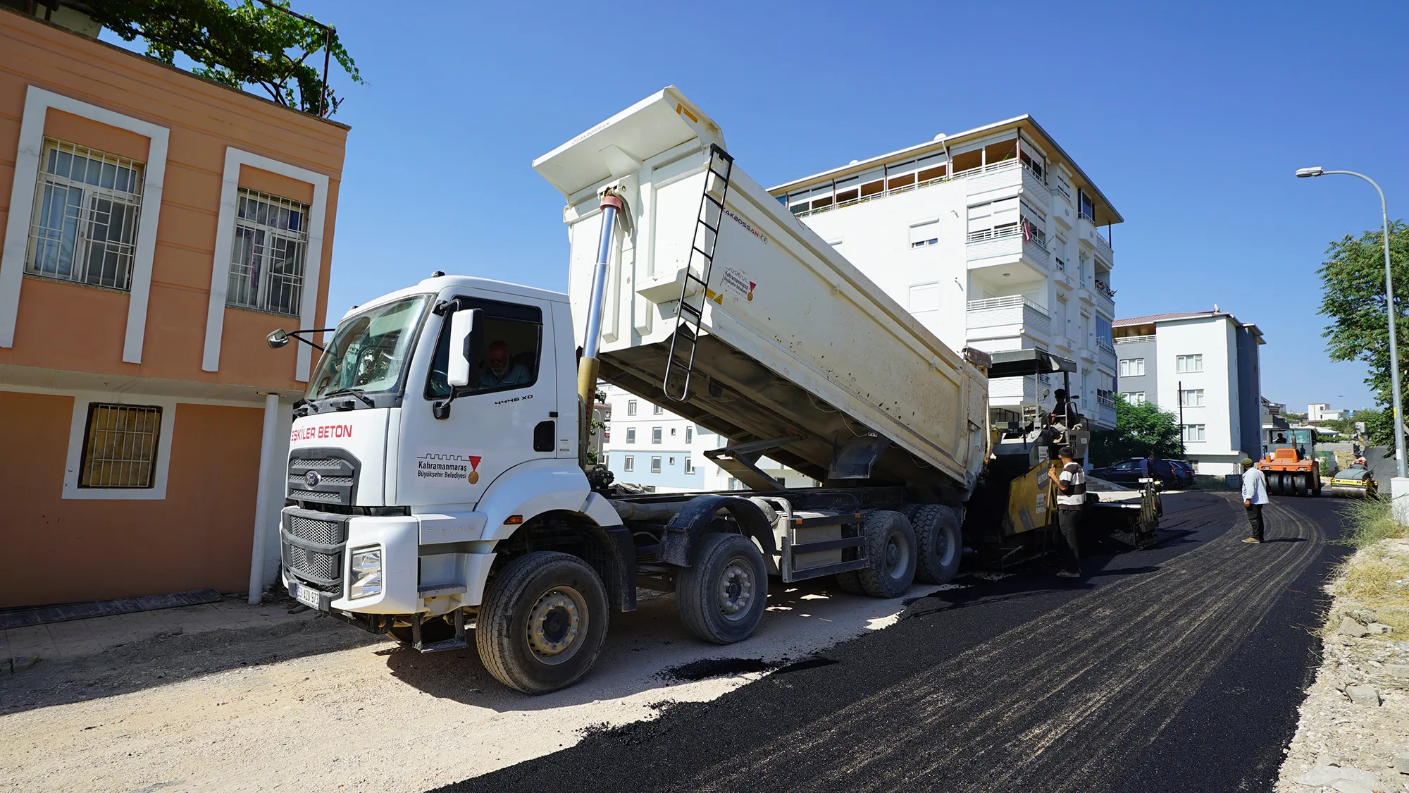 Pazarcık’ta 38 Bin Tonluk Asfalt Hamlesi!
