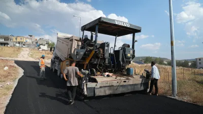 Kahramanmaraş Büyükşehir Belediyesi, Pazarcık ilçe merkezinde başlattığı 150 milyon lira