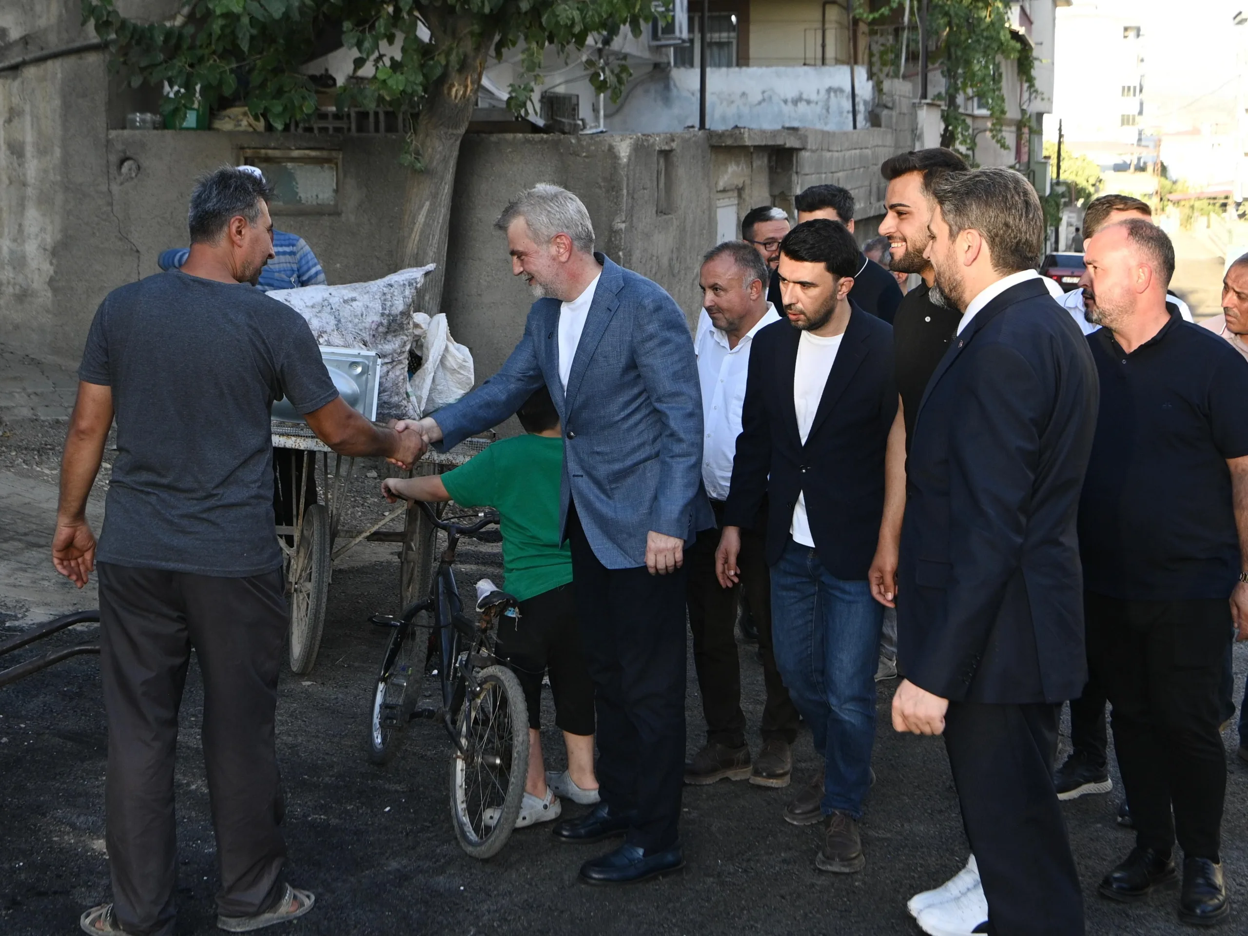 Aslanbey’de 130 sokakta asfalt hamlesi!