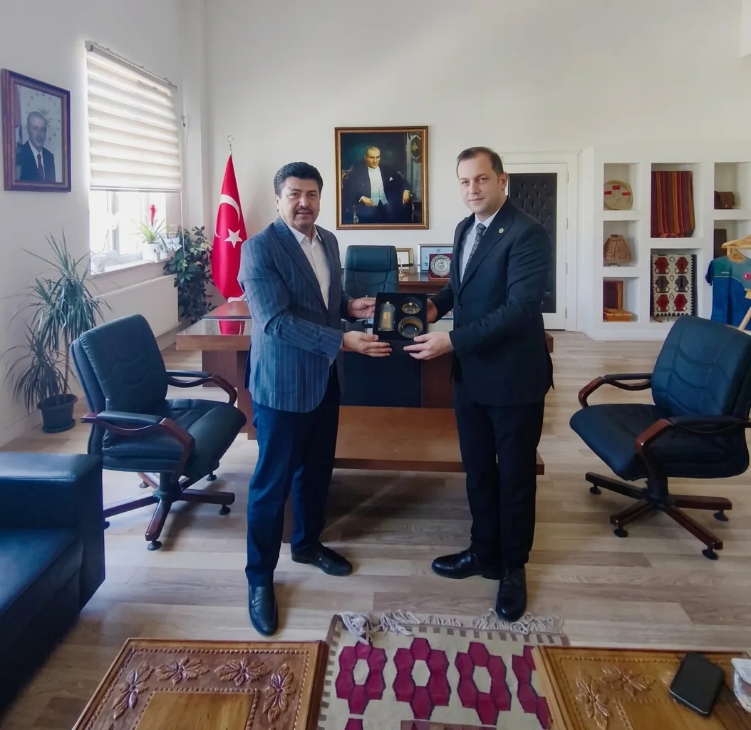 Andırınlı Sakarya Uygulamalı Bilimler Üniversitesi (SUBÜ) Rektörü, Prof. Dr. Mehmet