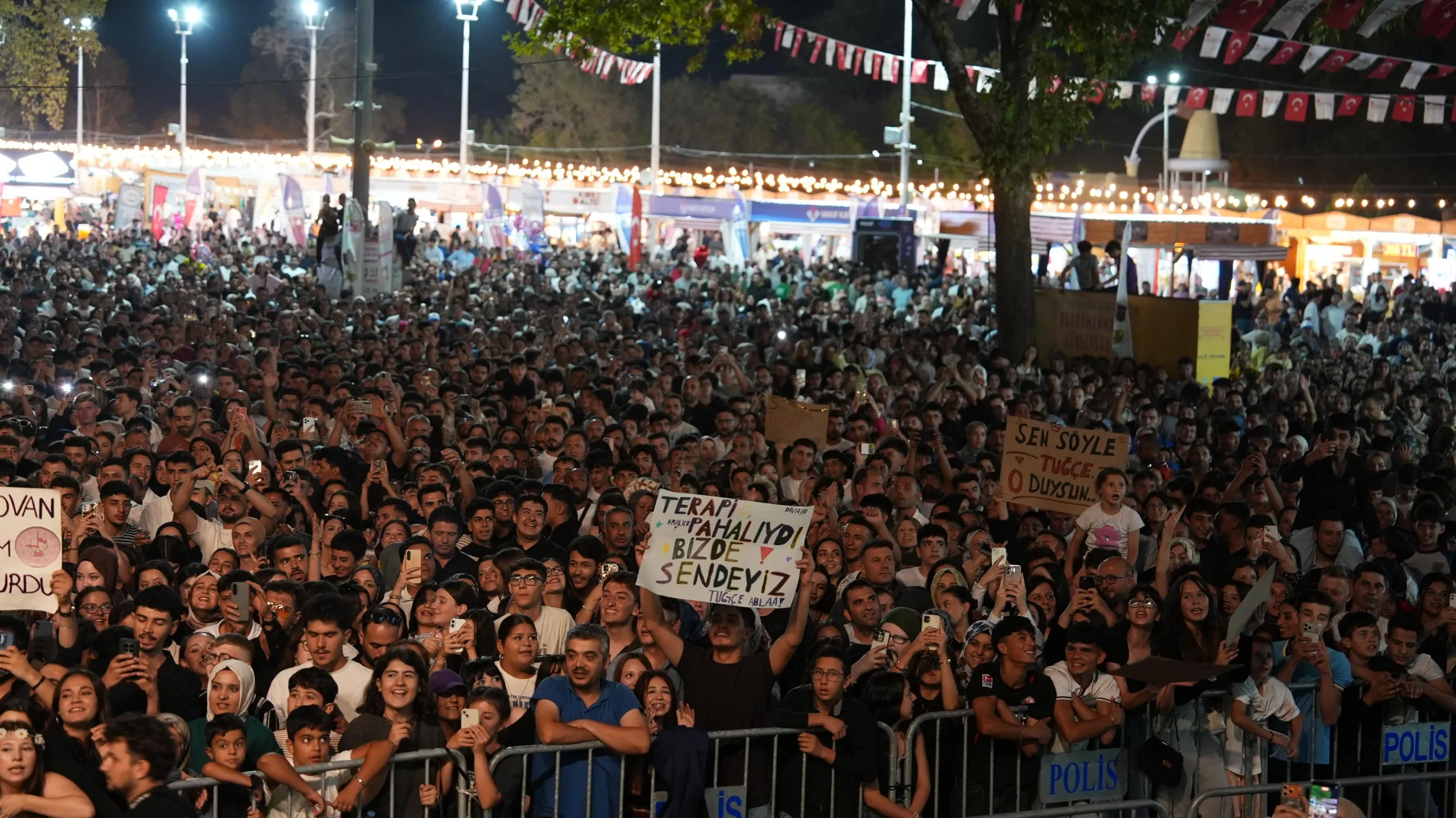 Kahramanmaraş tuğçe kandemir ile büyülendi!