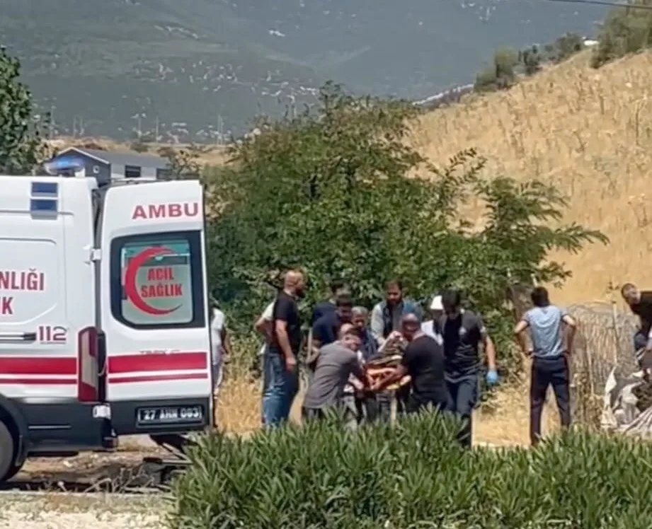 Otoyol'da can pazarı! Anne ve oğlu...