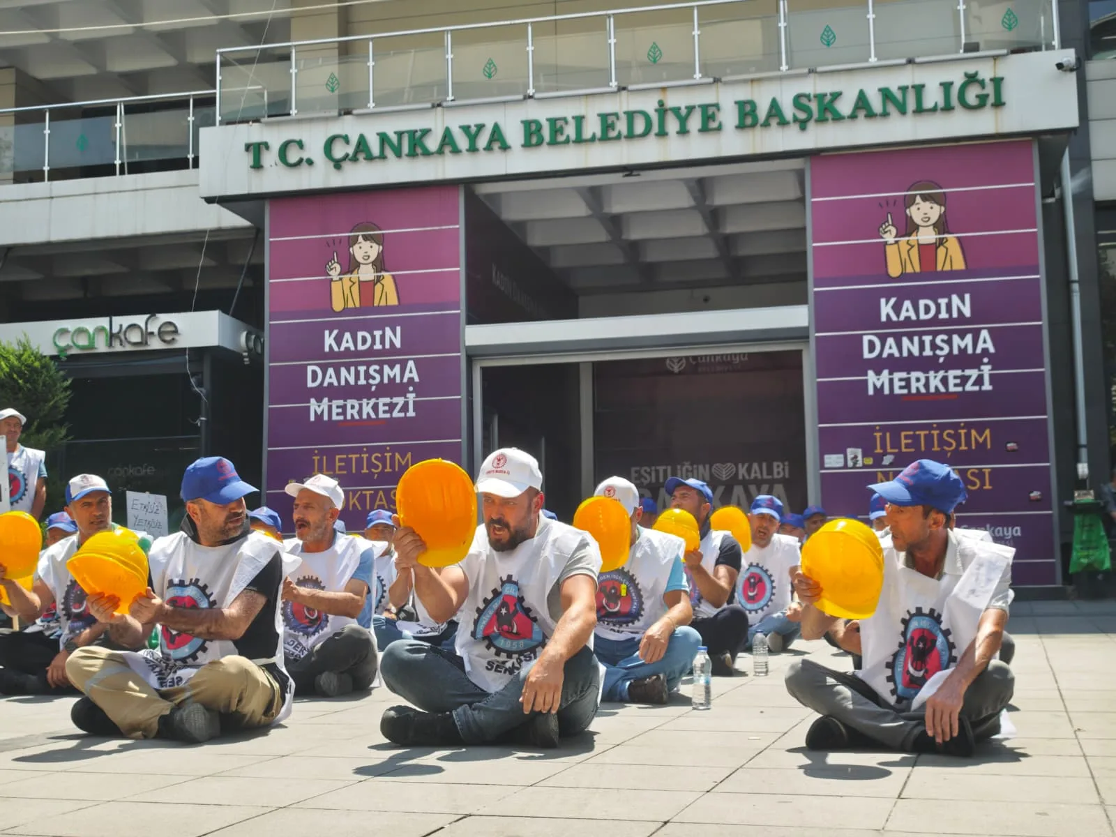 Madenci Hükümete Çözüm Yolunu Gösterdi: "Elektrik Bedelinden Alacaklarımızı Ödeyin!"