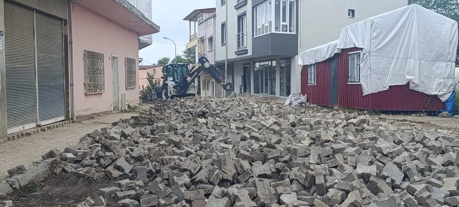 Andırın’da Asfalt Seferberliği!
