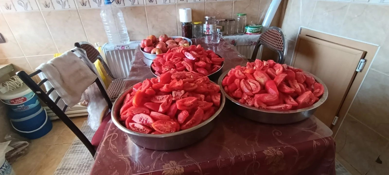 Andırın’da kışlık hazırlık mesaisi Andırın’da kışlık hazırlık mesaisi