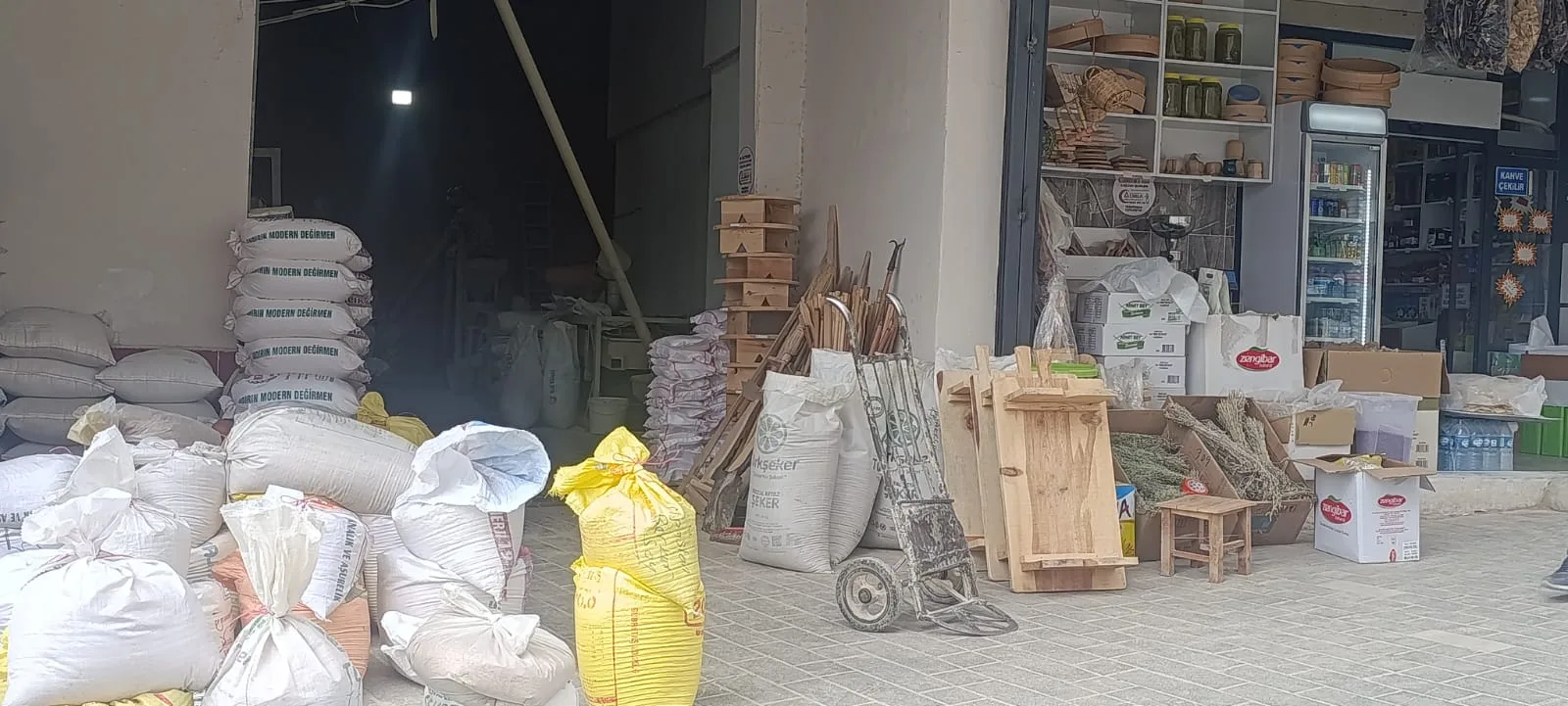 Andırın değirmenlerinde kışa hazırlık telaşı!