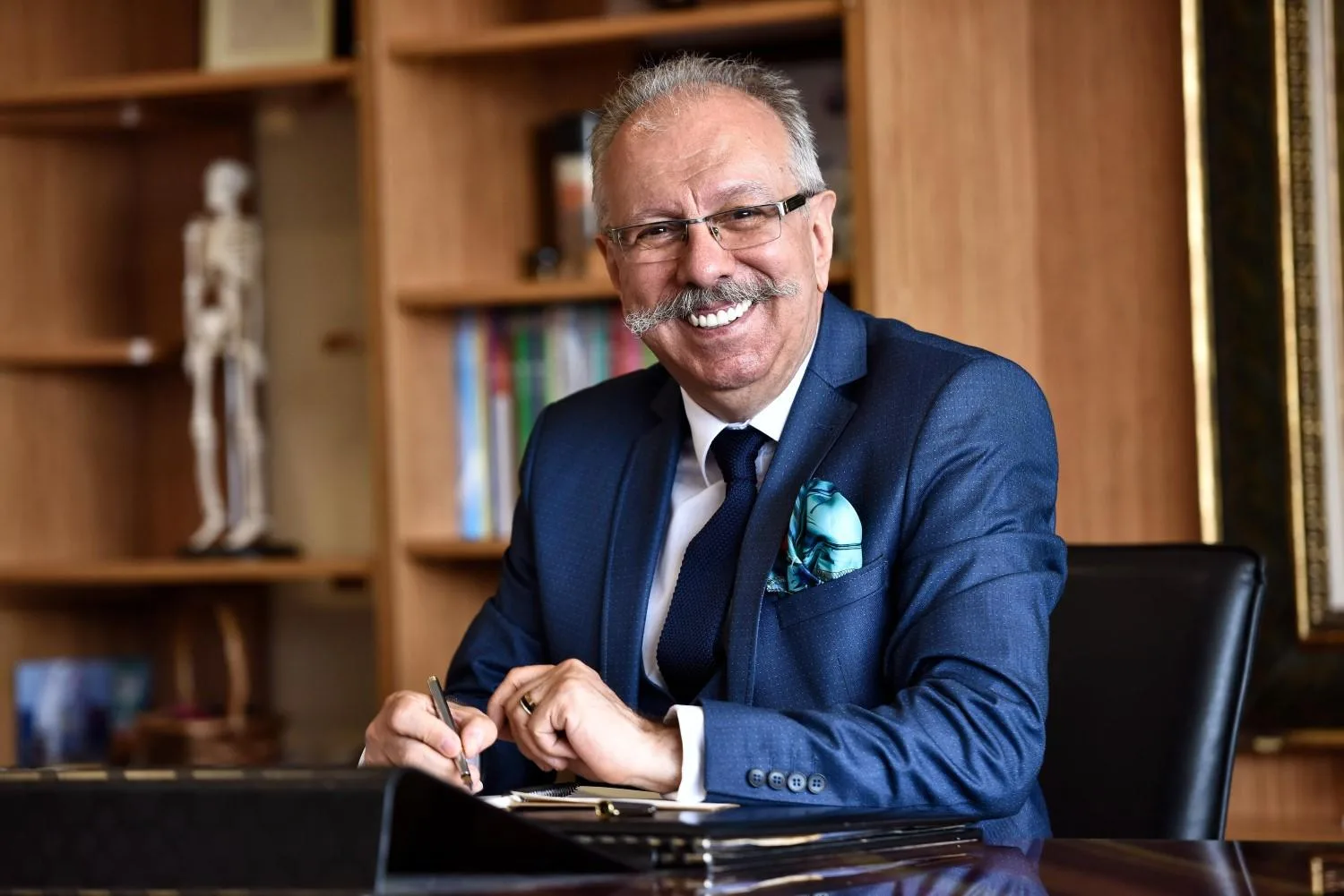 Prof. Dr. Oğuz özyaral’dan yeni eser: "bir yaşam estetiği rehberi" raflarda!