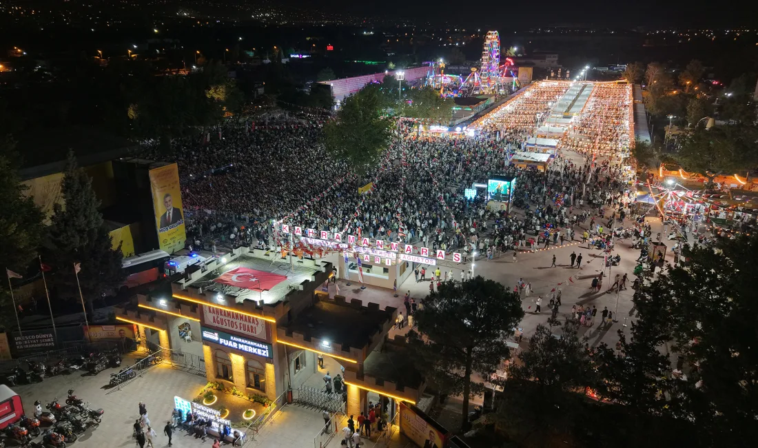 Kahramanmaraş Büyükşehir Belediyesi tarafından düzenlenen Geleneksel Ağustos Fuarı, birbirinden renkli