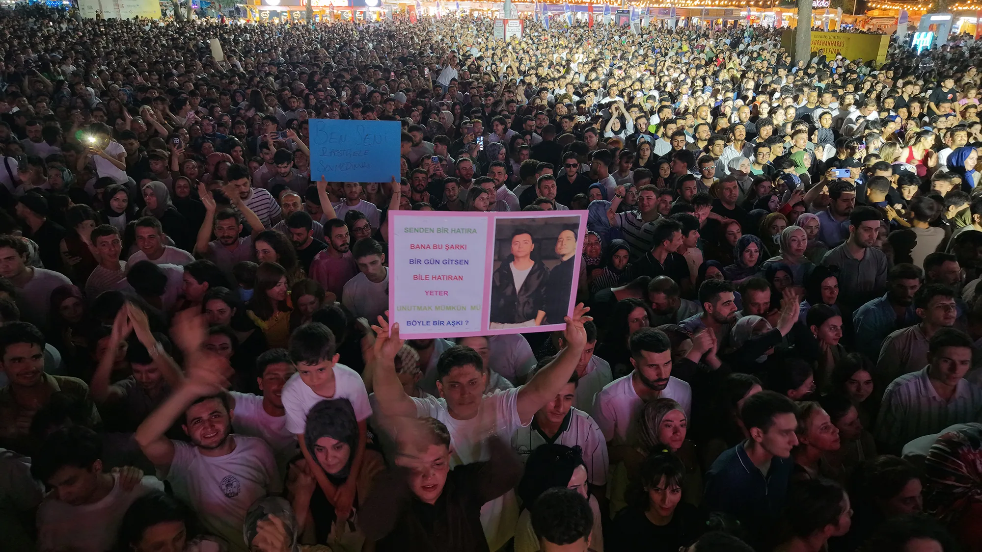 Ağustos Fuarında Zakkum Rüzgarı!