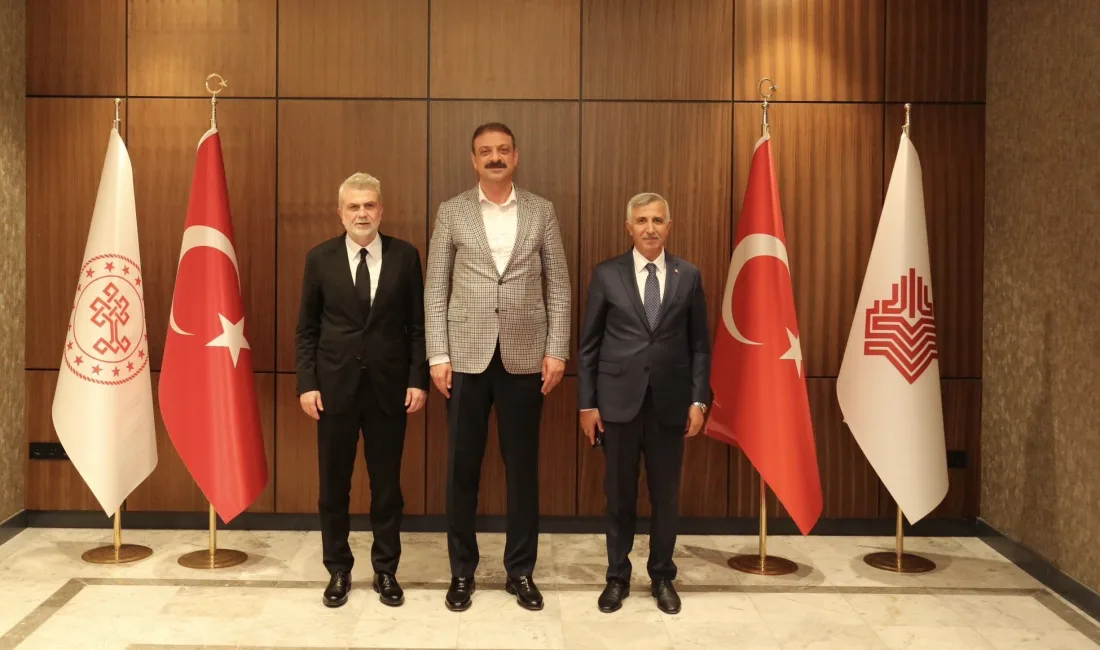 Kahramanmaraş Valisi Mükerrem Ünlüer ve Büyükşehir Belediye Başkanı Fırat Görgel,