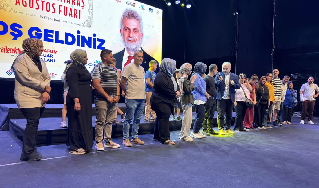 Büyükşehir Belediyesinin Uluslararası Geleneksel Ağustos Fuarı, üçüncü gününde de renkli