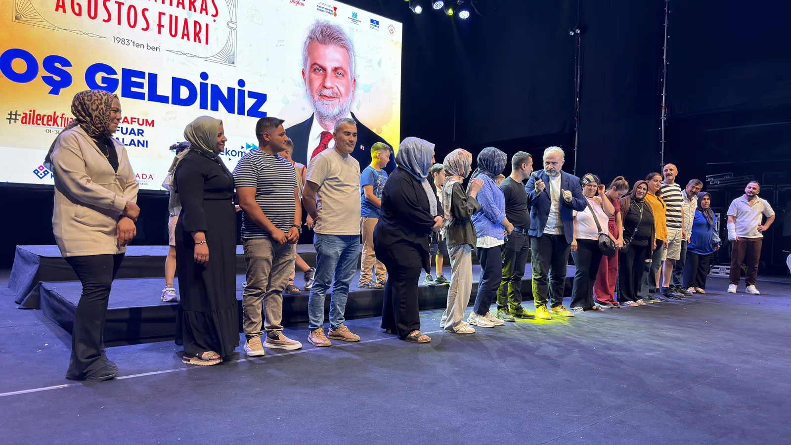 Büyükşehir Belediyesinin Uluslararası Geleneksel Ağustos Fuarı, üçüncü gününde de renkli