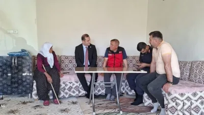 Andırın Kaymakamı Ömer Bulut, mahalle ziyaretleri kapsamında vatandaşlarla bir araya