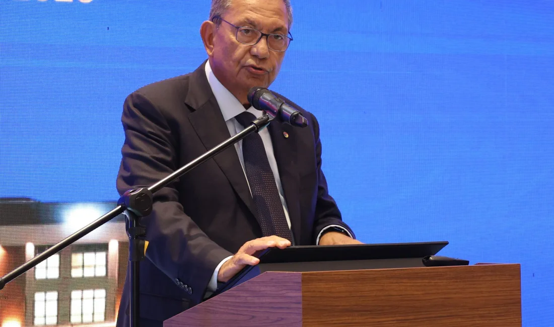Kahramanmaraş Sanayi ve Ticaret Odası'nın (KMTSO) yeni hizmet binası açılışında