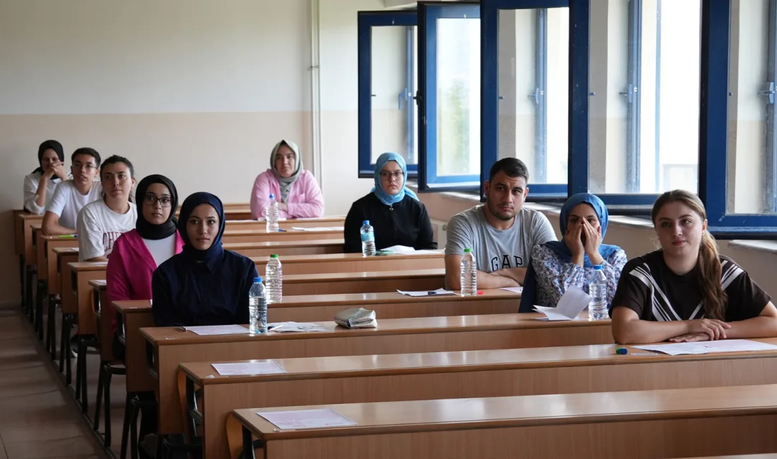 Kahramanmaraş Büyükşehir Belediyesi bünyesindeki Pusula Maraş tarafından düzenlenen “KPSS Son
