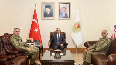 Kahramanmaraş’ta görev süresi dolan Tuğgeneral Mahmut Sert ile görevi devralan