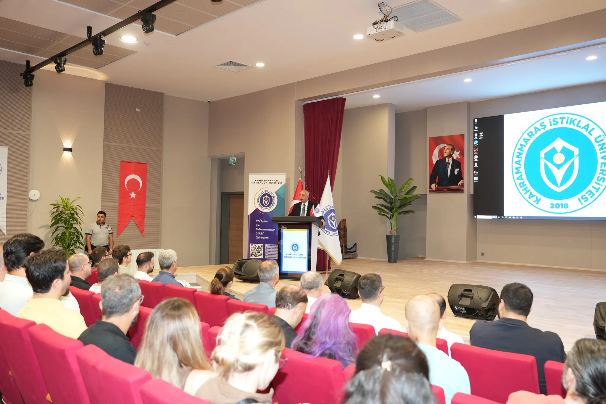 İstiklal Bilim ve Teknoloji Üniversitesi’nde Dönüşüm Vedası!