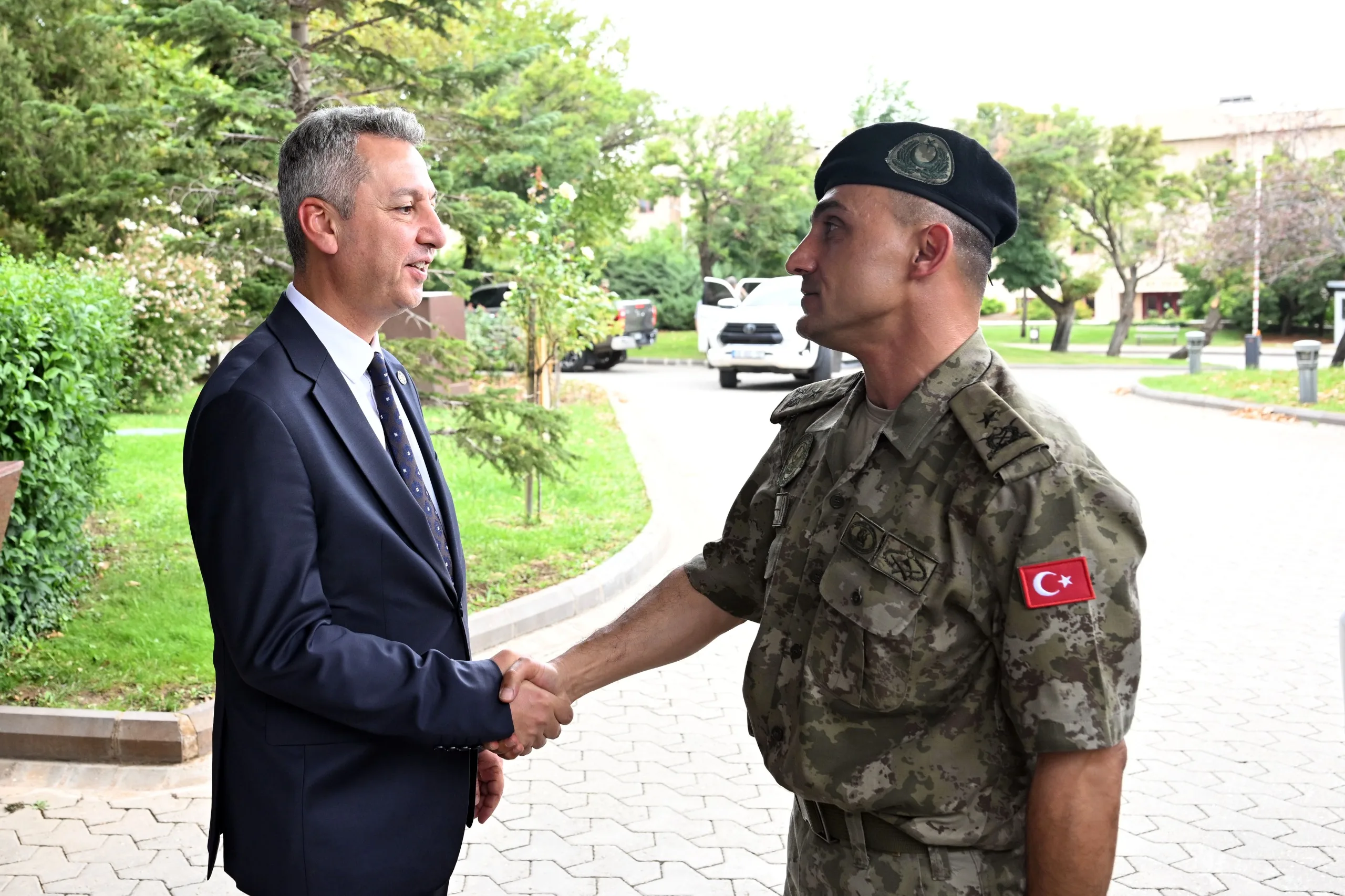 Garnizon Komutanı Kan’dan KSÜ’ye Ziyaret