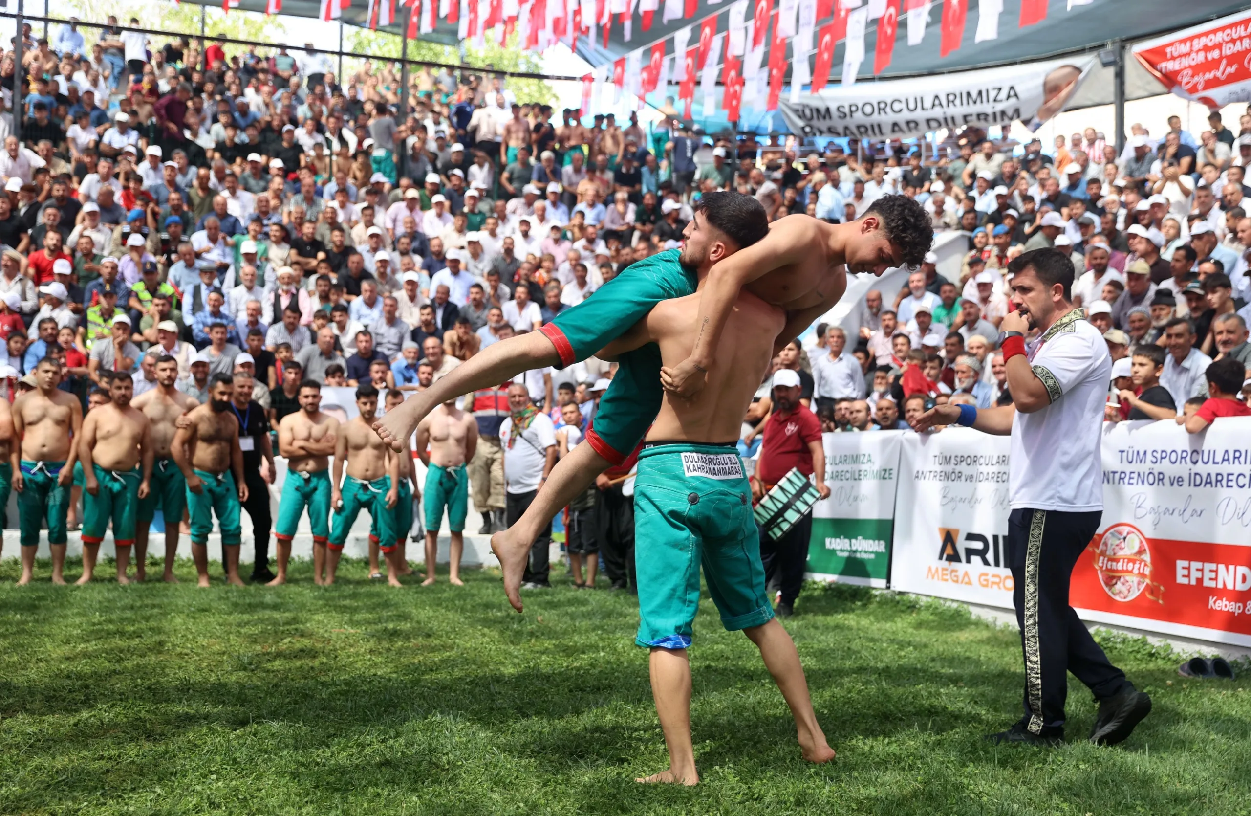 30. Bertiz şalvar güreşleri’nde başpehlivanlar belli oldu!