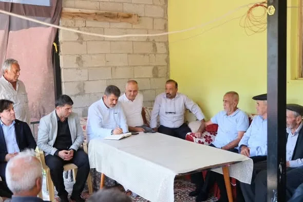 Milletvekili debgici andırın’da vatandaşlarla bir araya geldi