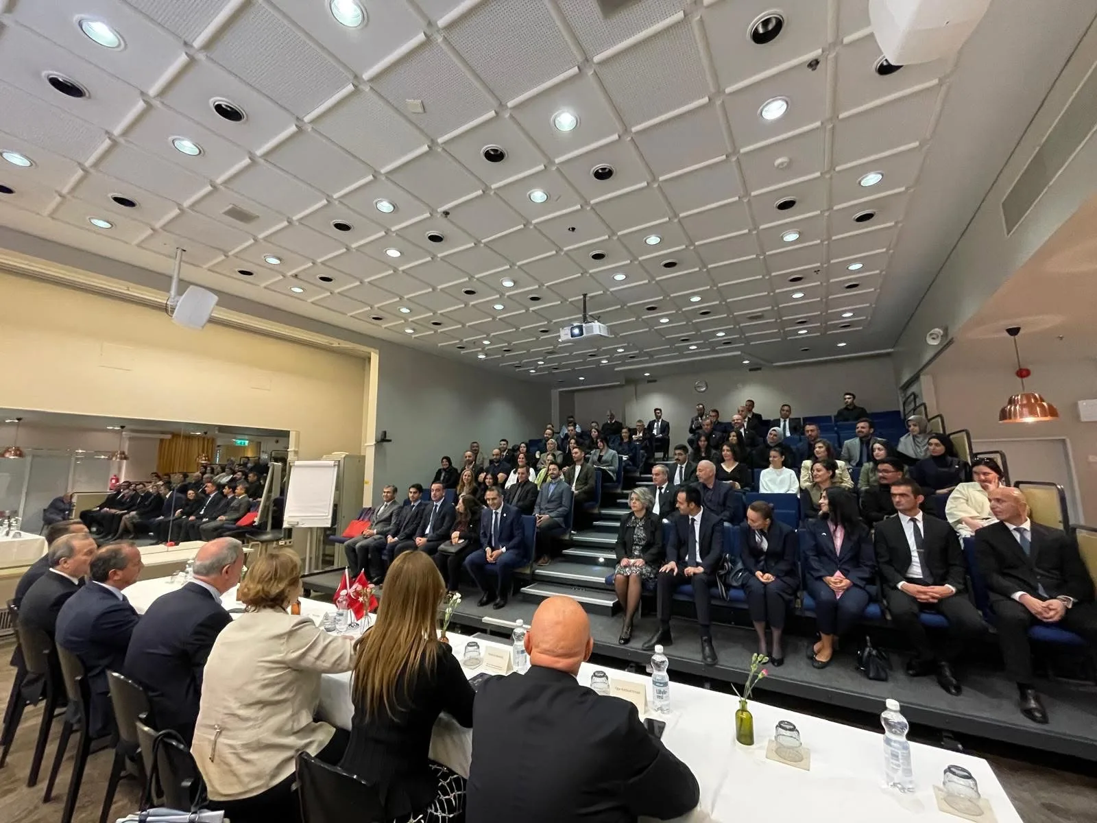 Mhp’li karakoç’tan finlandiya çıkarması!