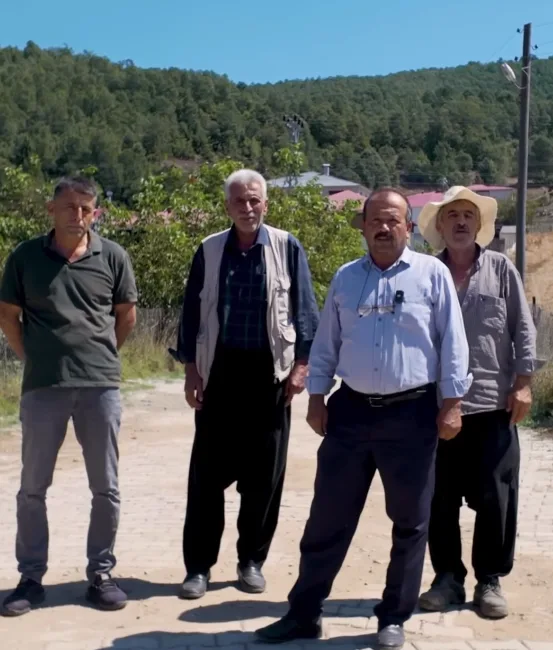 Andırın Belediyesi, Orhaniye Mahallesi’nde ihtiyaç duyulan noktalarda kilit parke taşı