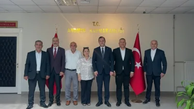Muhtarlar Derneği Sendikası Genel Başkan Yardımcısı Ahmet Kılçık ve yönetim