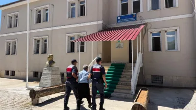 Kahramanmaraş’ın Andırın ilçesinde bir köpeğe yönelik eziyet anlarının sosyal medyada