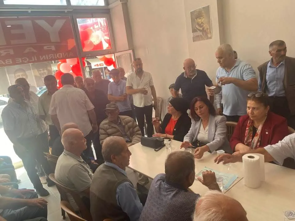 Andırın'da yeni parti heyecanı! Andırın'da yeni parti heyecanı!