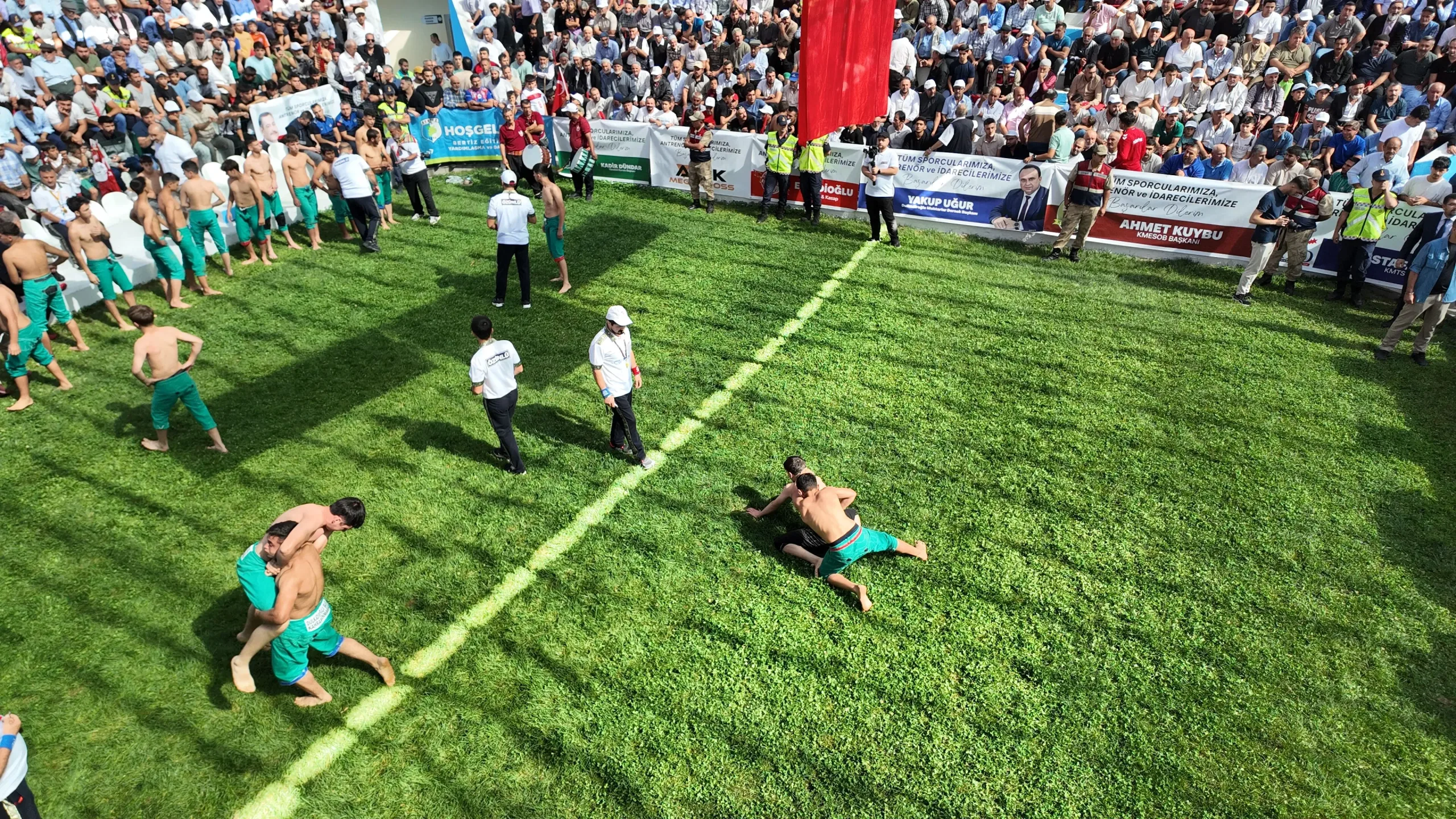 Bertiz boyalı güreş festivalinde terler döküldü