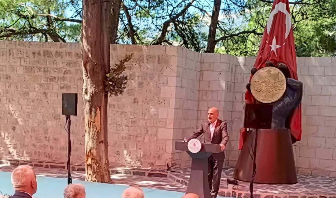 Tarihi Maraş Kalesi’nin açılış törenine katılan CHP Kahramanmaraş Milletvekili Ali